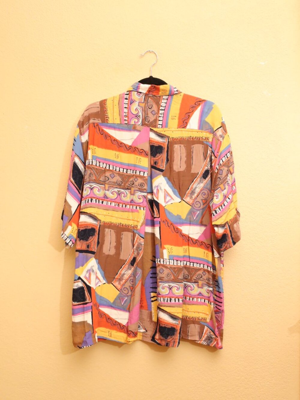 Vintage Rayon MultiColor ButtonUp (L) - Picture 2 of 12